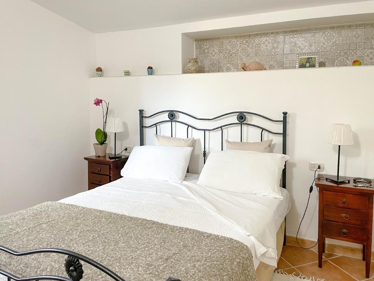 Residence E B&B Villamirella パリヌロ エクステリア 写真