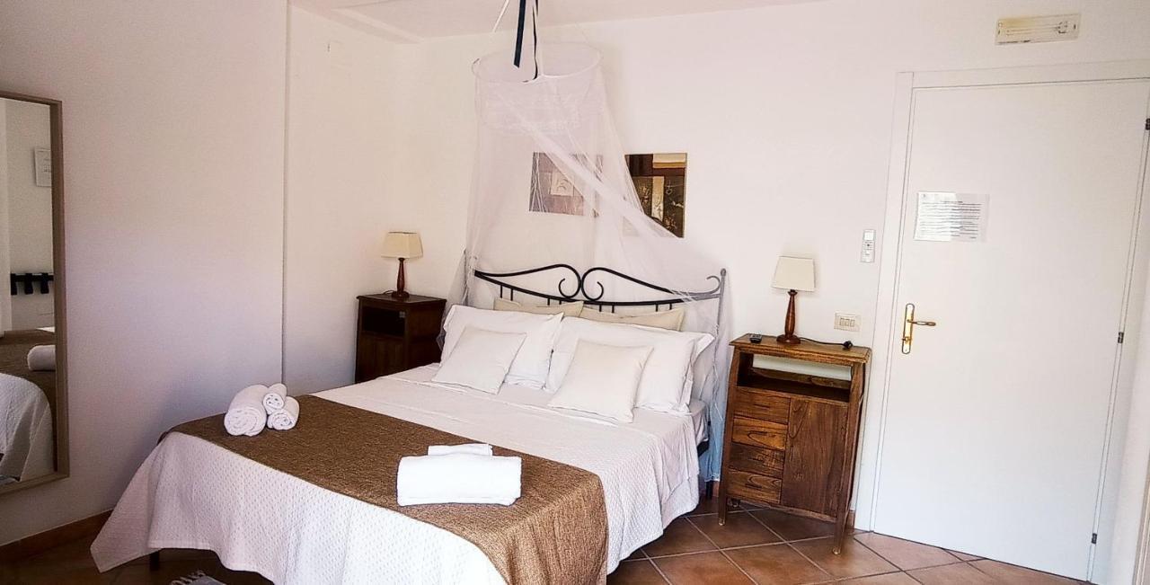 Residence E B&B Villamirella パリヌロ エクステリア 写真