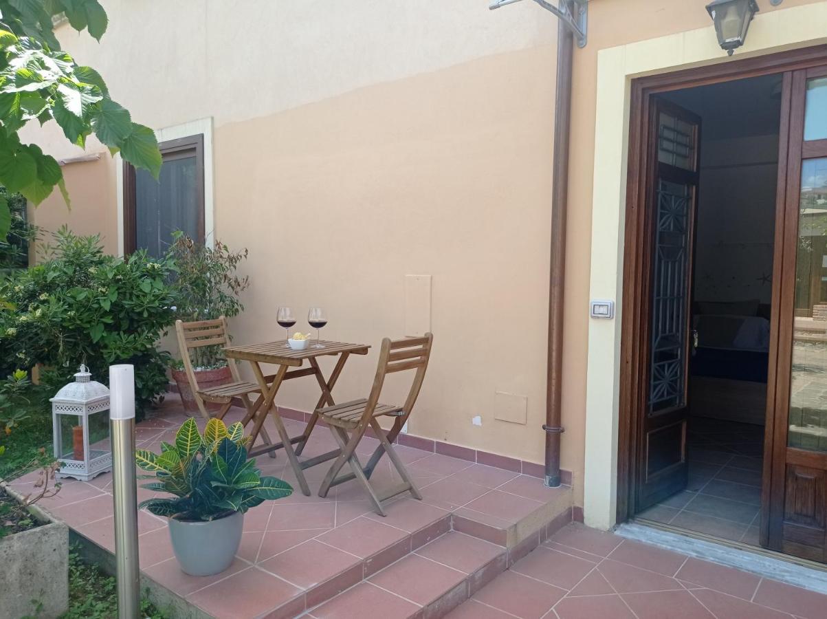 Residence E B&B Villamirella パリヌロ エクステリア 写真