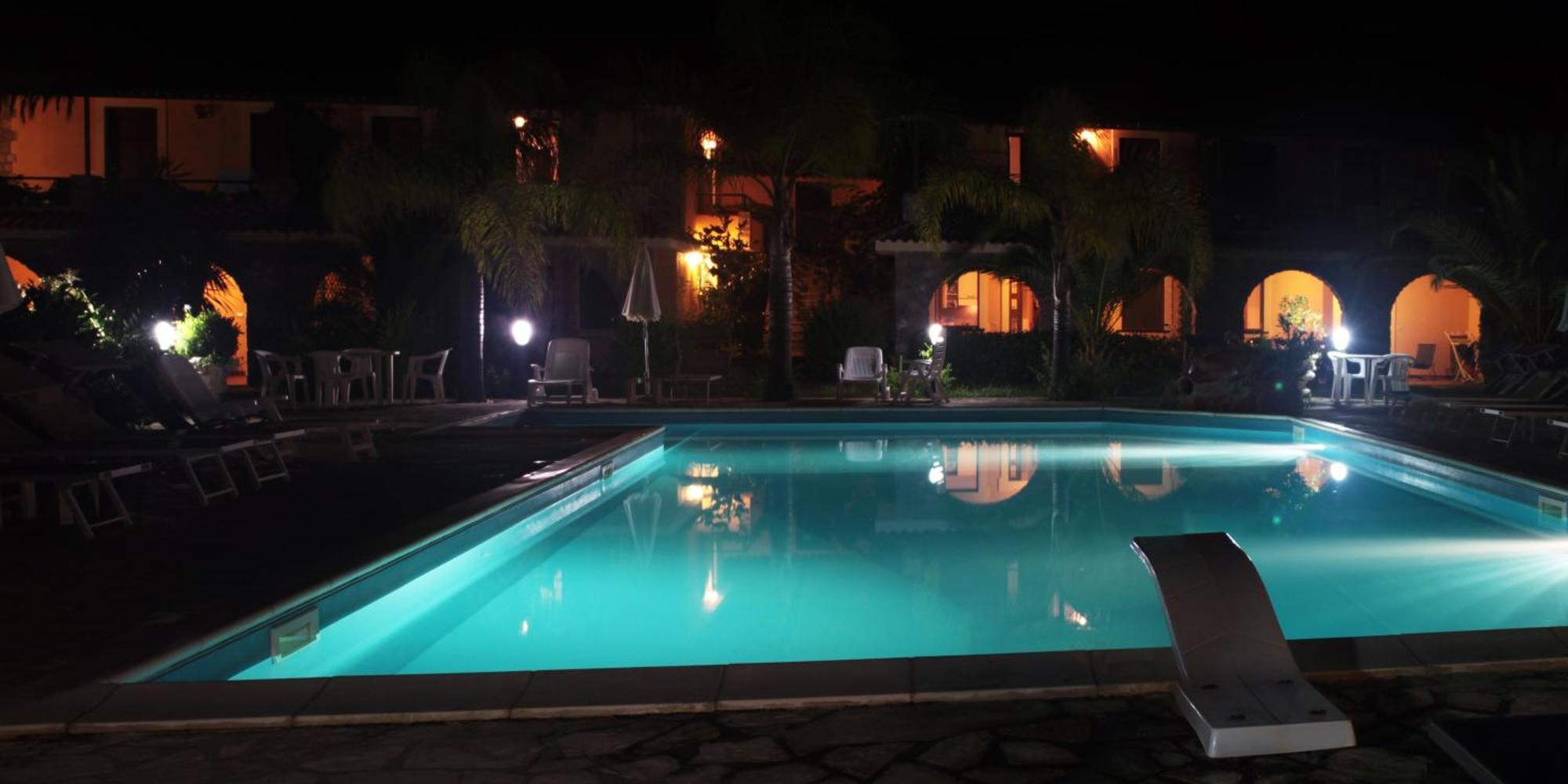 Residence E B&B Villamirella パリヌロ エクステリア 写真
