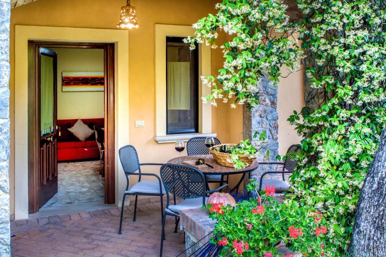 Residence E B&B Villamirella パリヌロ エクステリア 写真